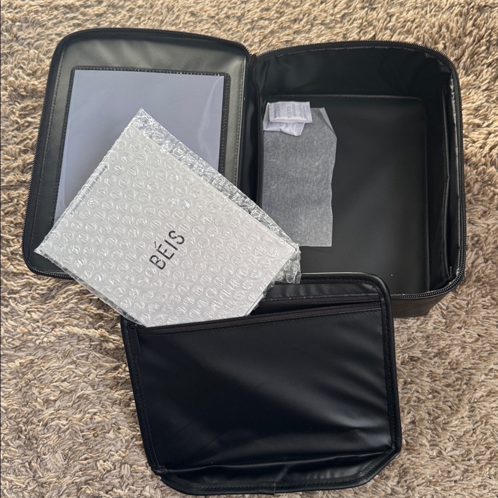 Bis The Cosmetics Case Nwot View 6